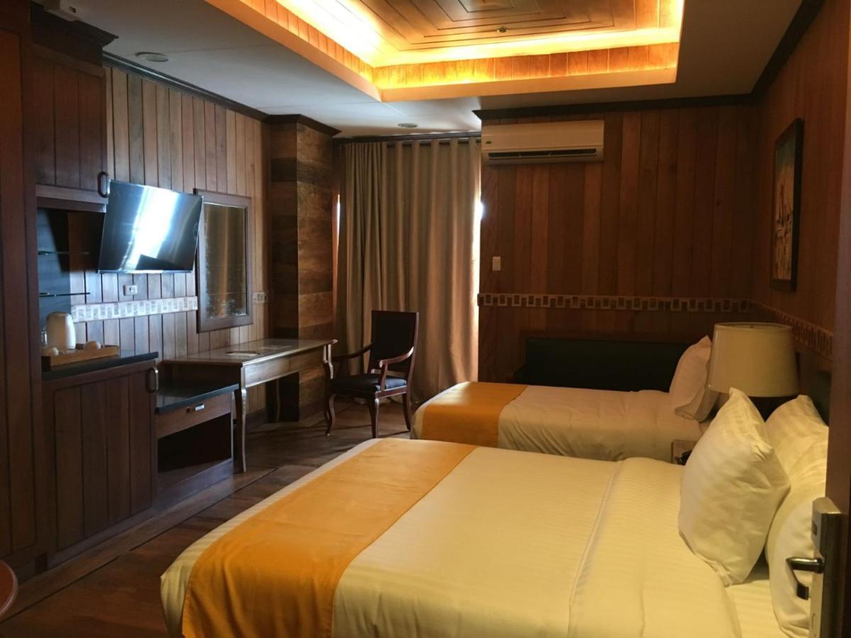 Alta D' Tagaytay Hotel Tagaytay City Екстер'єр фото