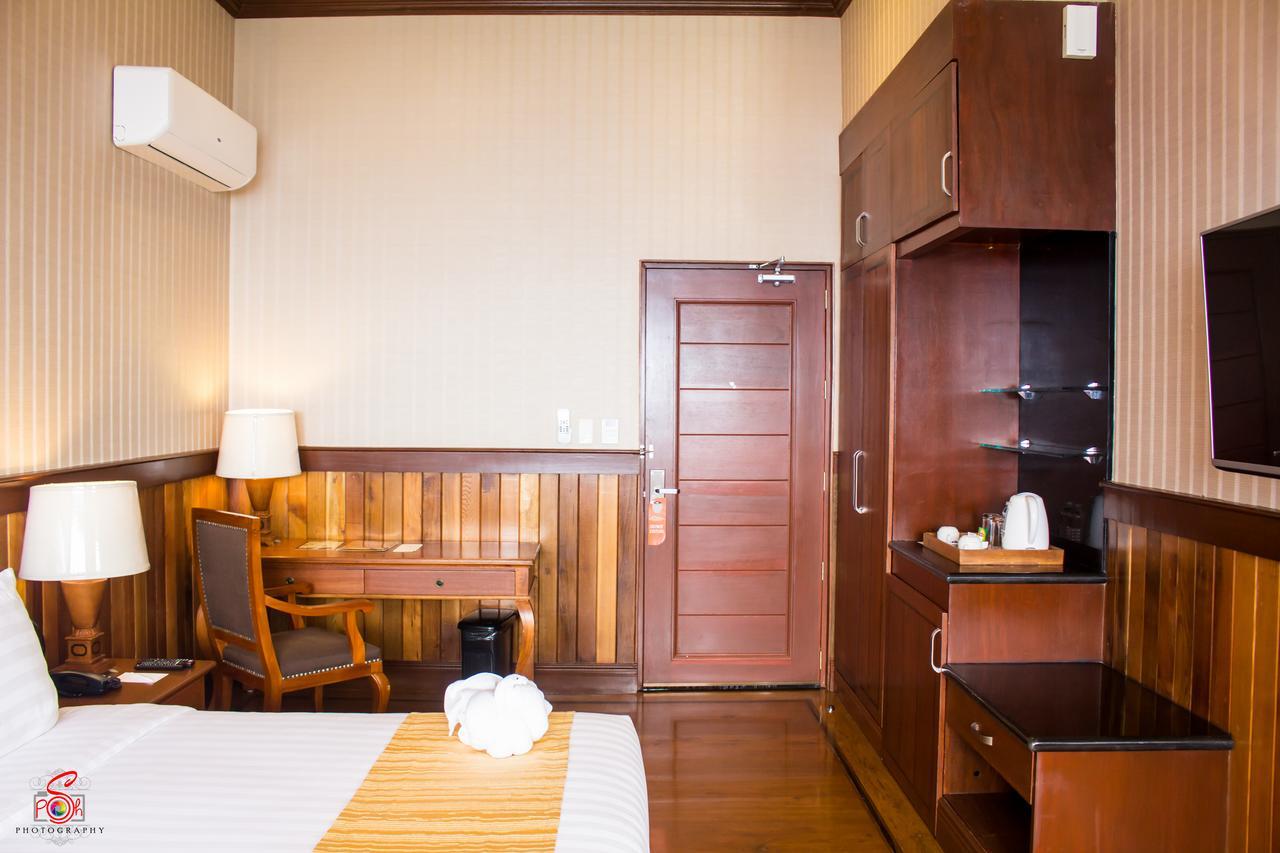 Alta D' Tagaytay Hotel Tagaytay City Екстер'єр фото
