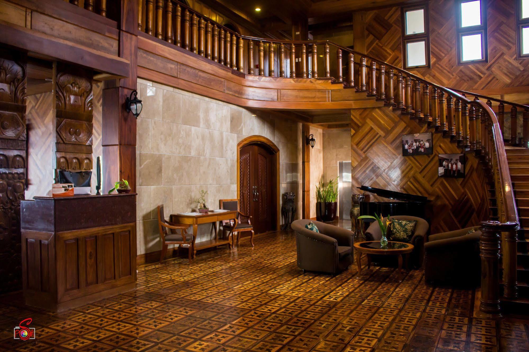 Alta D' Tagaytay Hotel Tagaytay City Екстер'єр фото